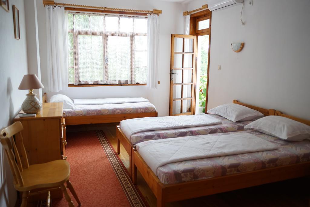 Guest House Barbov Obzor Bagian luar foto